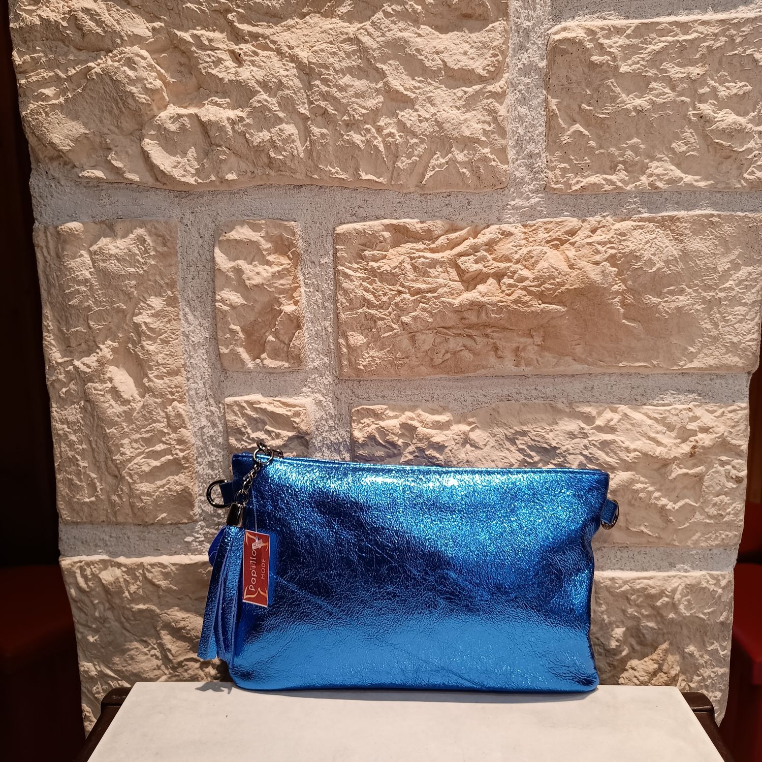 Pochette cuir bleu électrique 