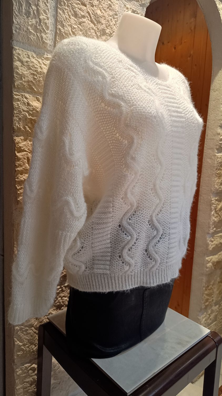 Pull motifs ajourés blanc 