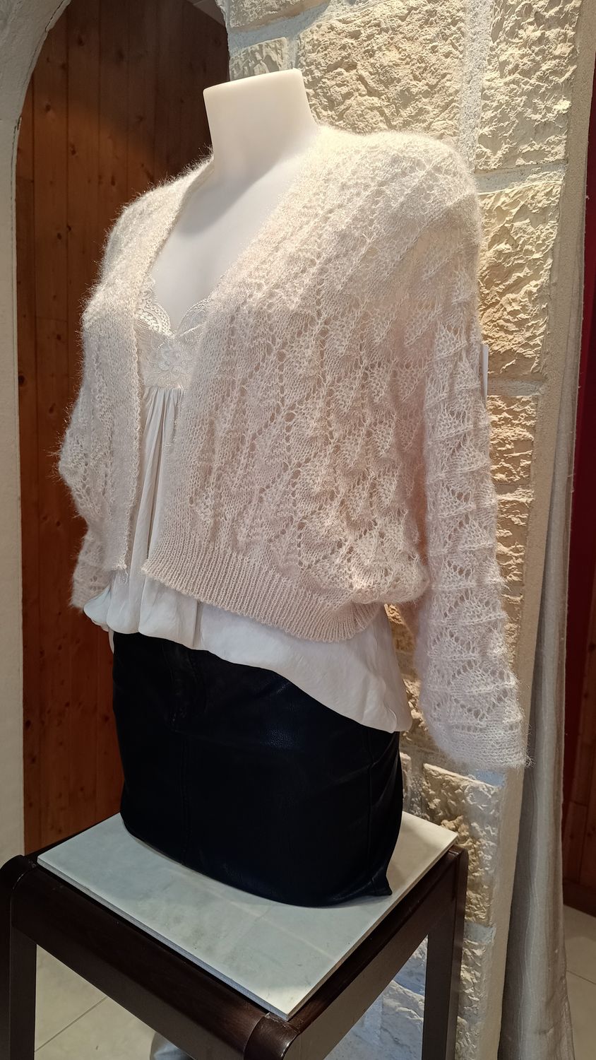 Boléro maille ajourée beige