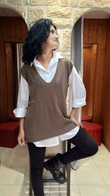 Pull tricot sans manches kaki