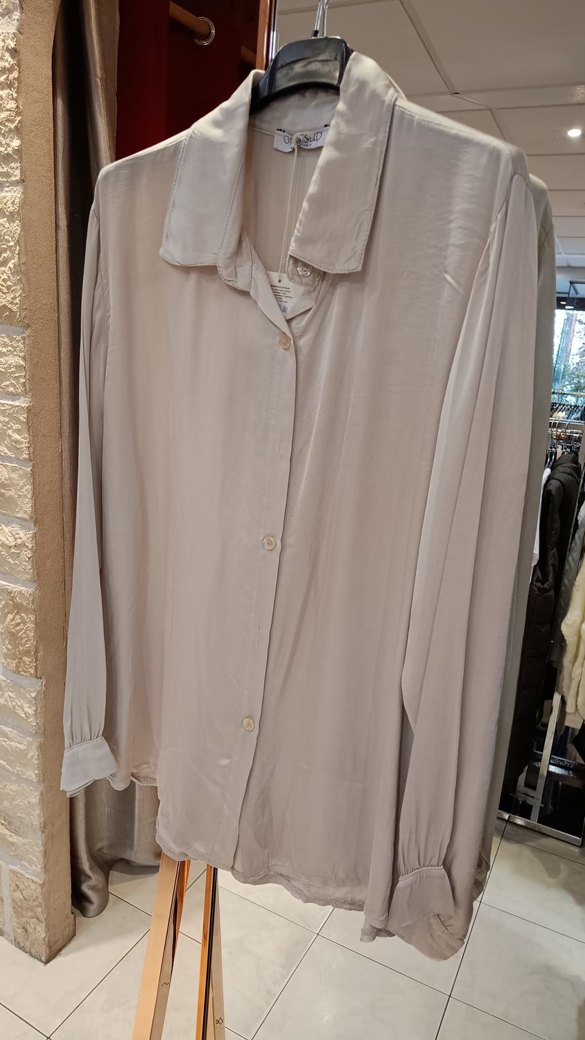 Chemise satinée beige