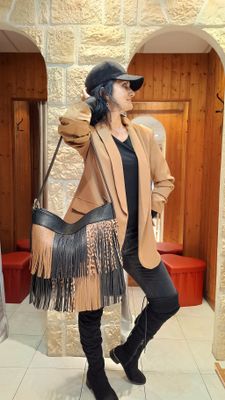 Sac bandoulière à franges Léo noir