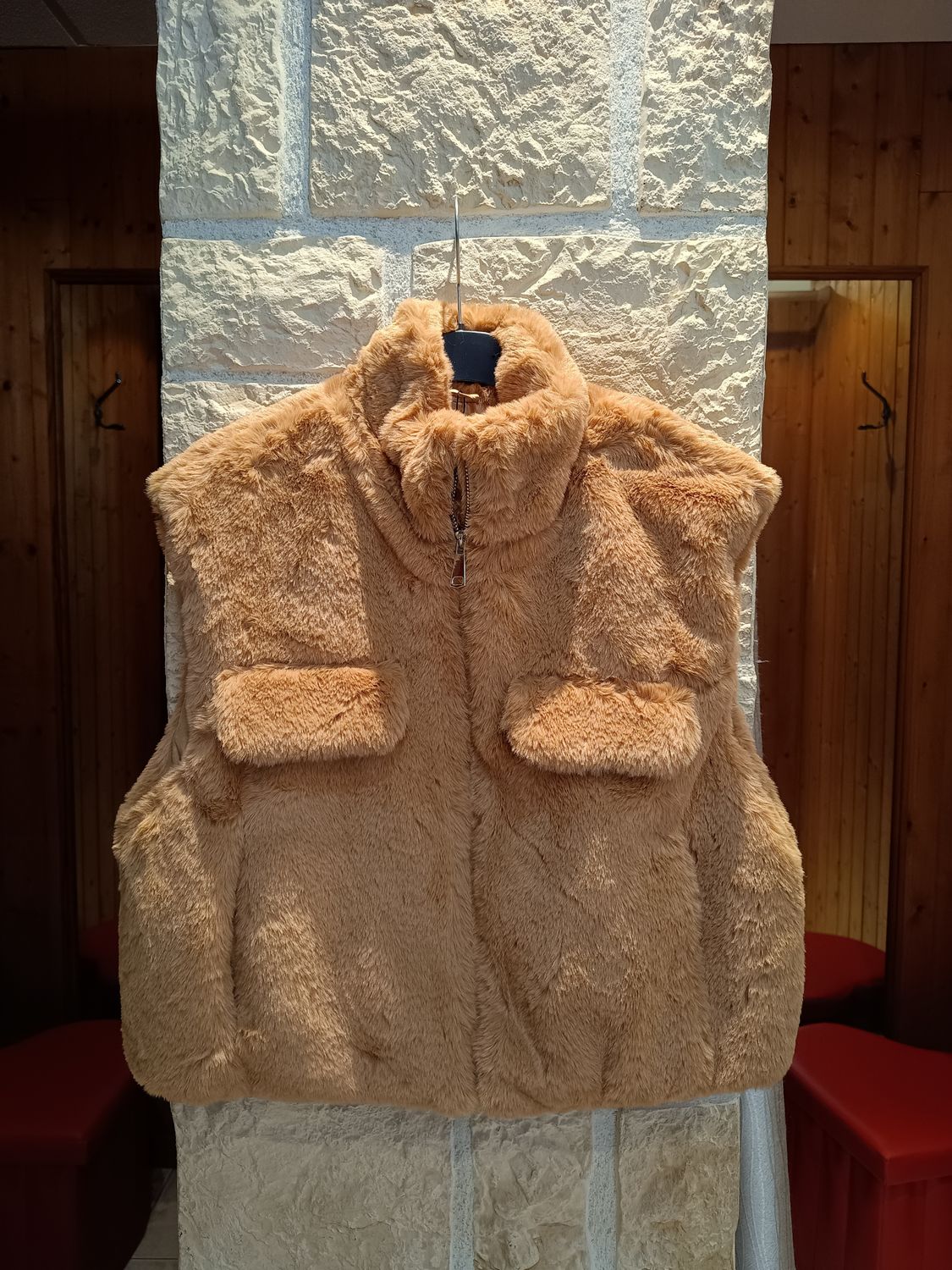 Gilet court camel zippé 