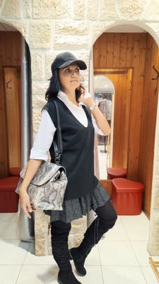 Pull tricot sans manches noir