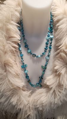 Collier pierre nacrés turquoise 