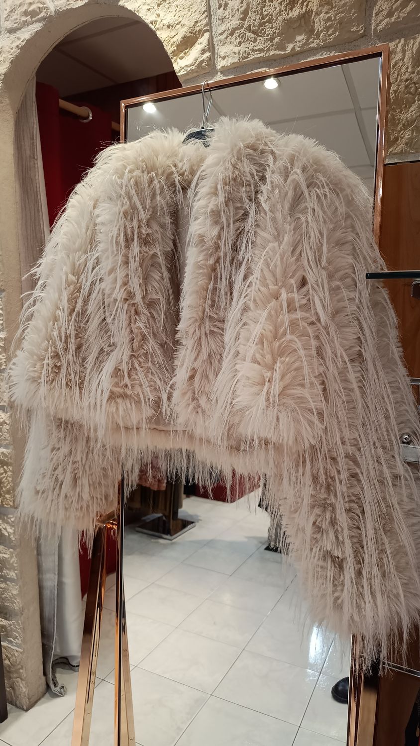 Veste fourrure poils longs beige 