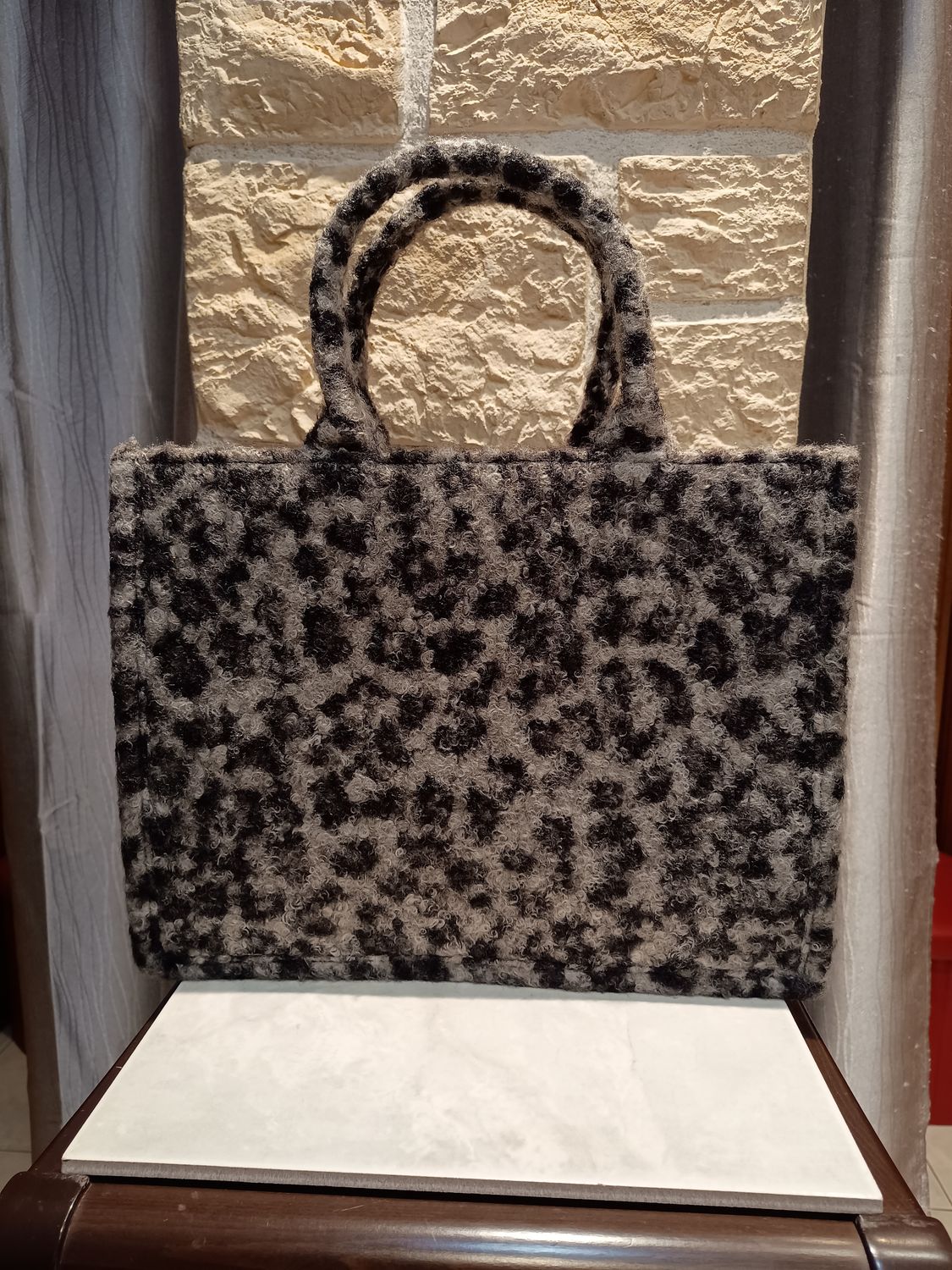 Sac cabas bouclette Léopard gris