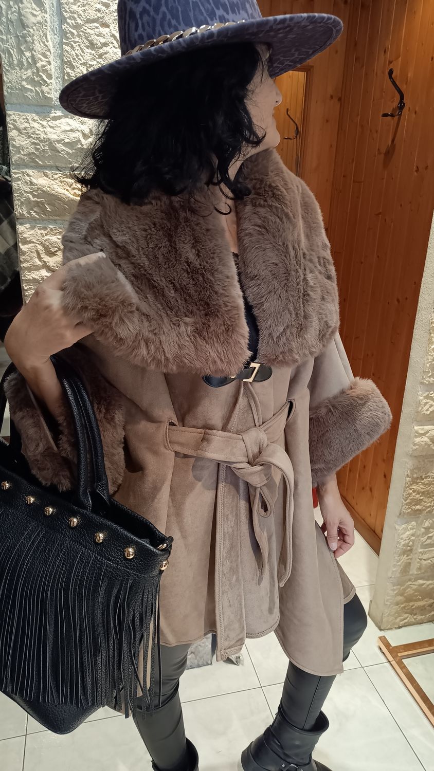 Cape bi-matière fourrure taupe 