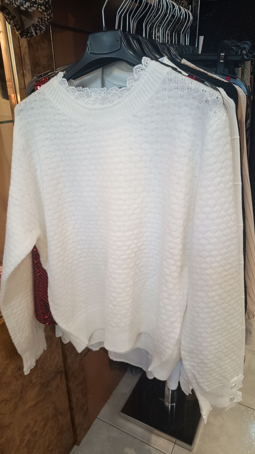 Pull douillet dentelle blanc cassé 