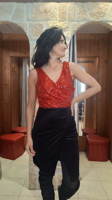 Robe fourreau rouge et noir