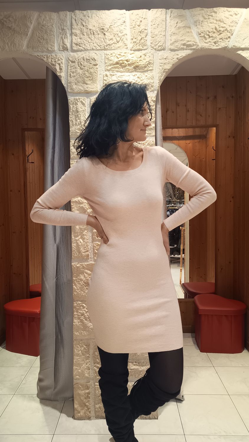Robe pull moulante rose poudré 