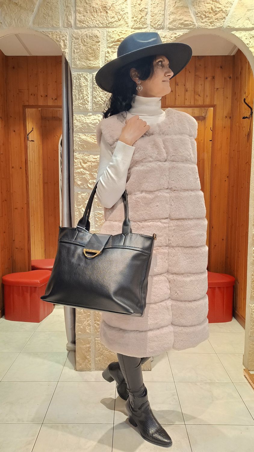 Veste maxi fourrure sans manches beige 