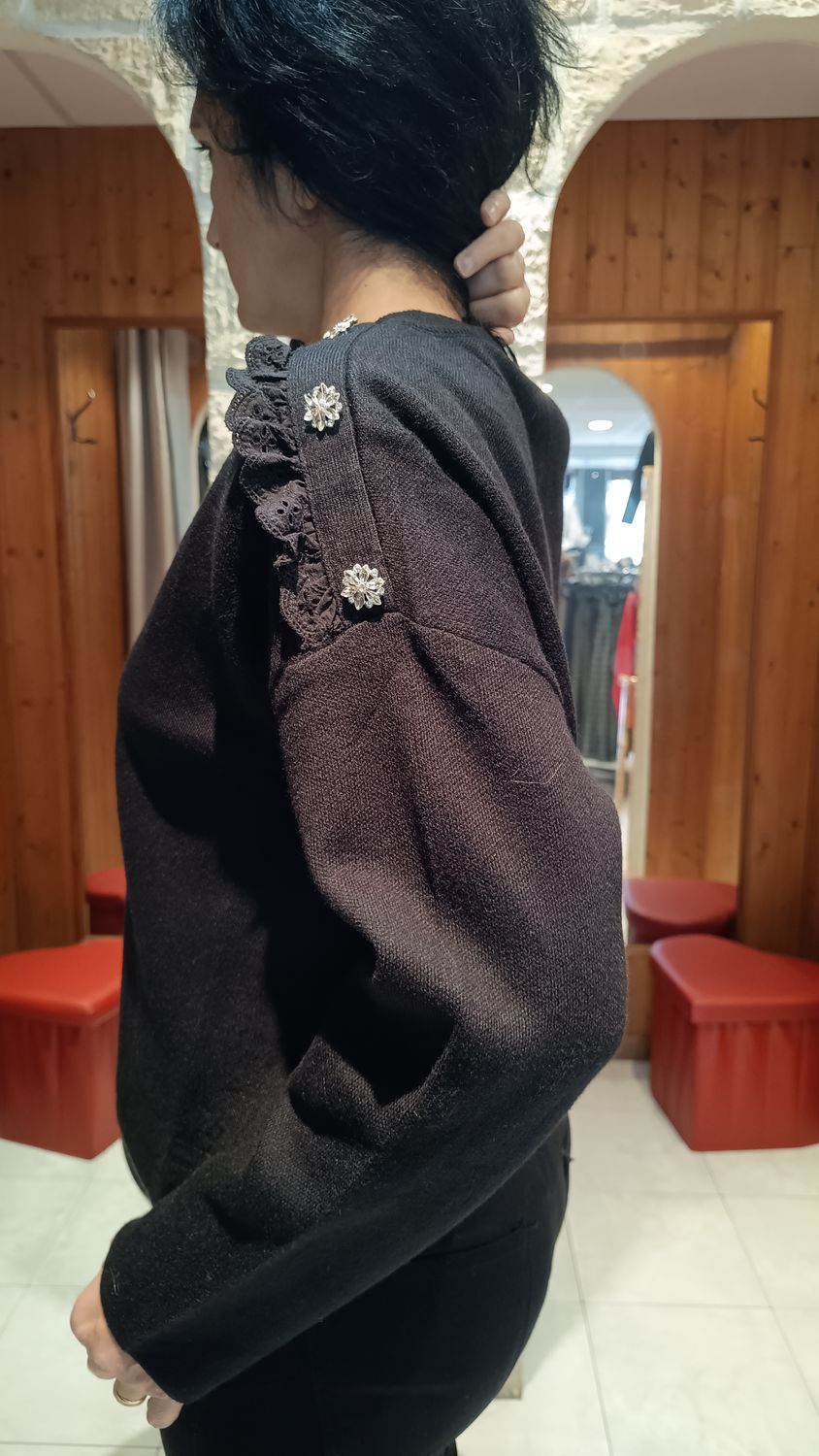 Pull Bijoux noir 