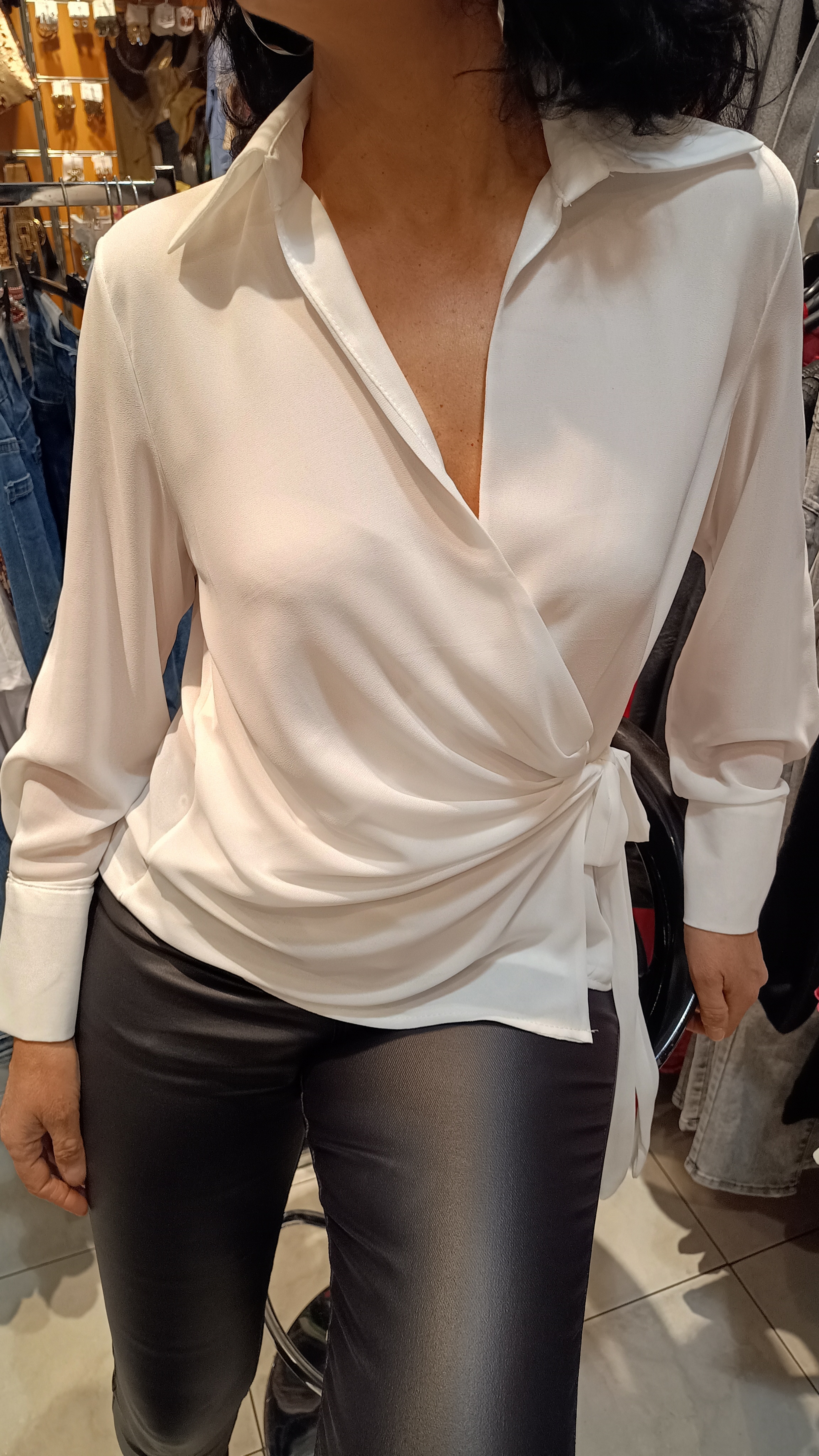 Blouse cache coeur blanc