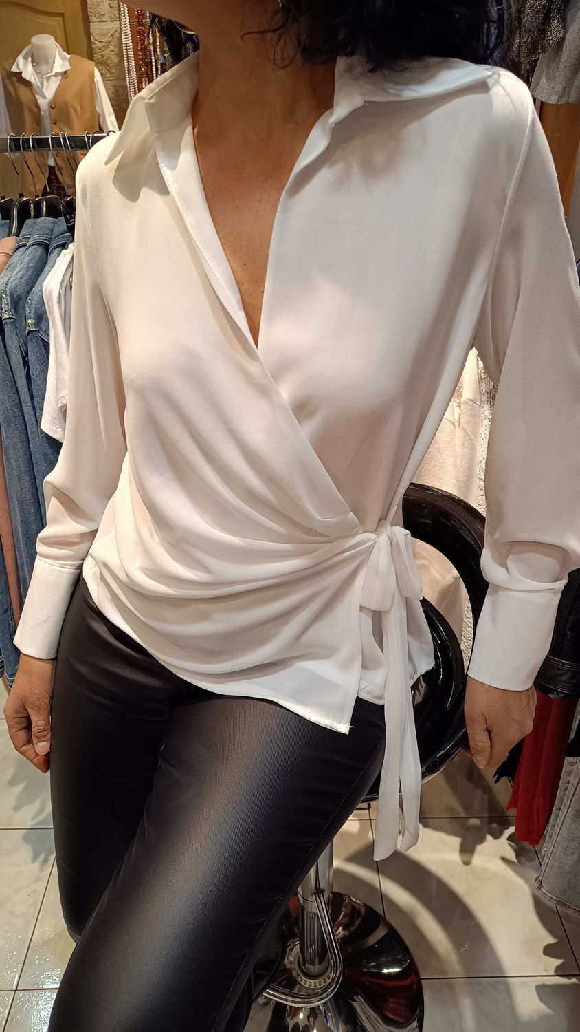 Blouse cache coeur blanc