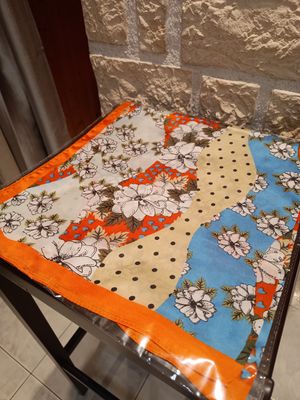 Foulard carré Vintage