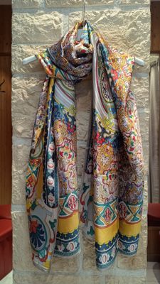 Foulard imprimé Baroque jaune 
