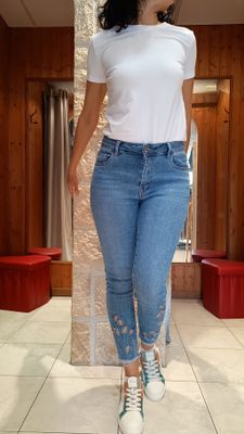 Jean brodé strass bleu 