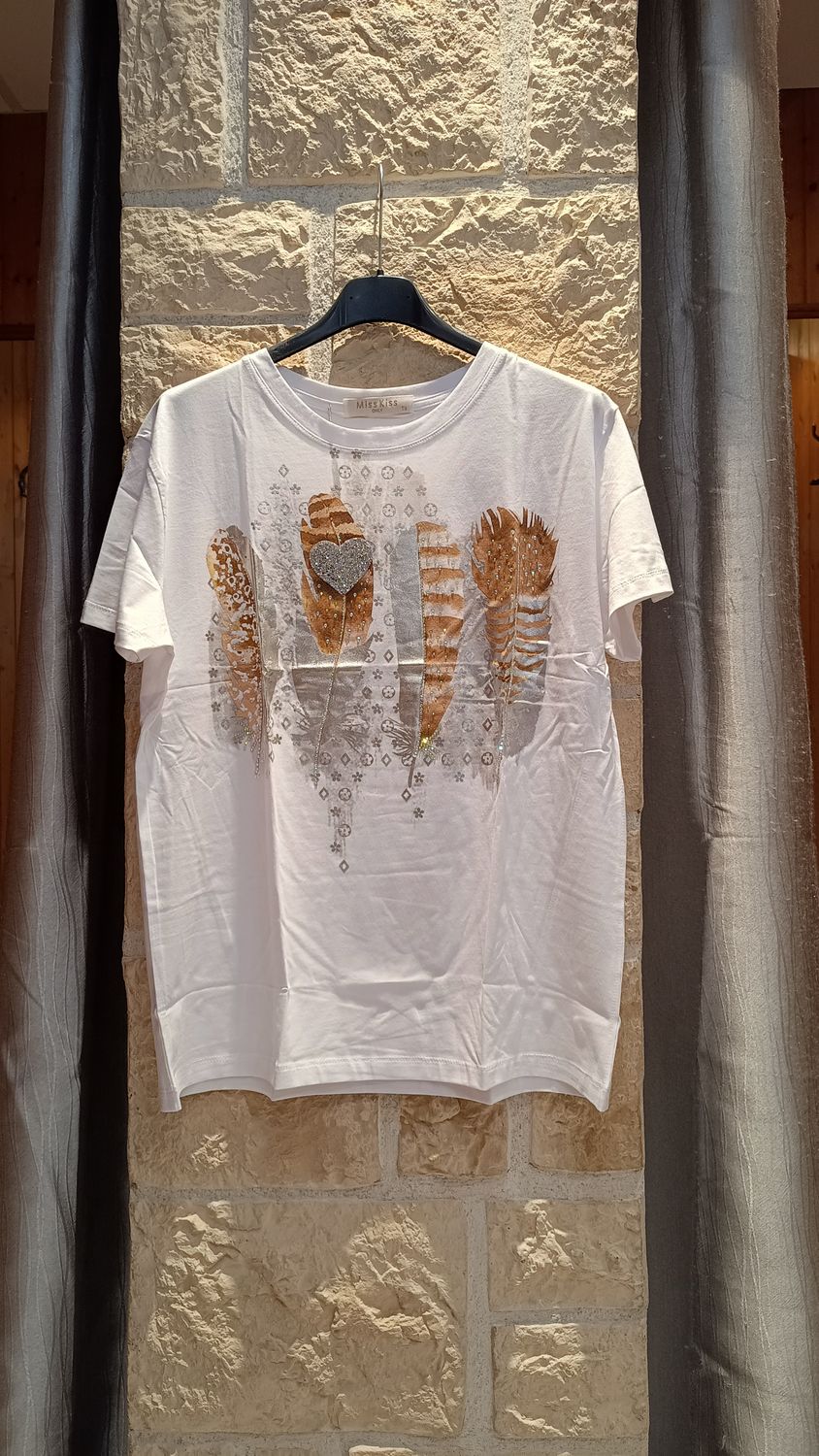 T-shirt Plumes marron 