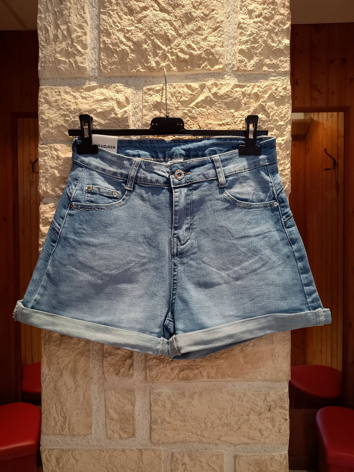 Short jean momfit