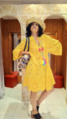 Robe broderie anglaise jaune 