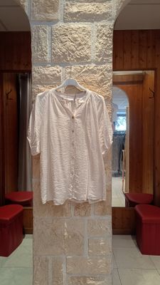 Blouse boutons beige 