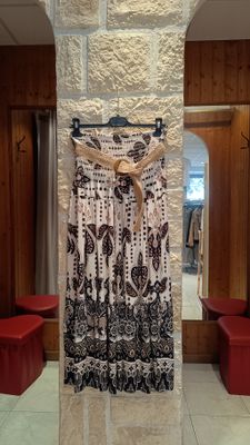 Jupe longue motifs noir 