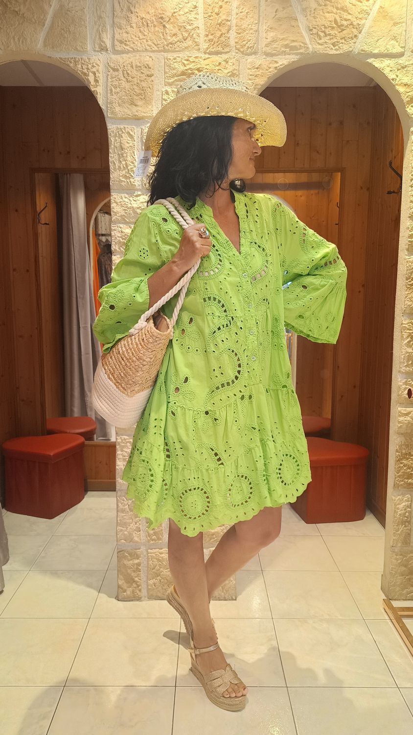 Robe broderie anglaise pistache 