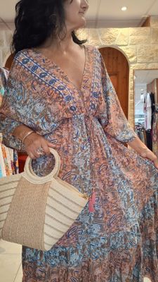 Robe longue Évasion rose et turquoise 