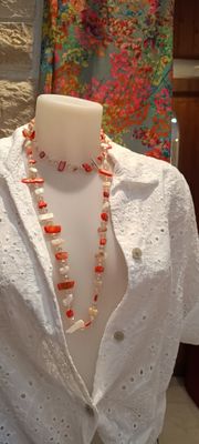 Collier pierres nacrées rouge et blanc