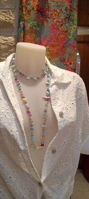 Collier pierres nacrées pastel multicolore 