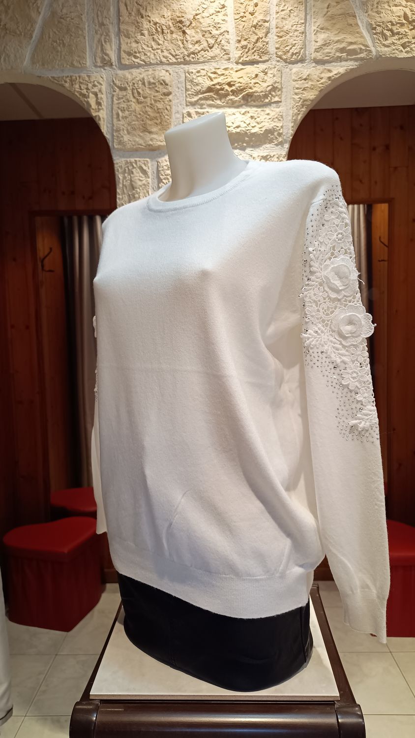 Pull maxi dentelle strass blanc Pull maxi dentelle strass blanc