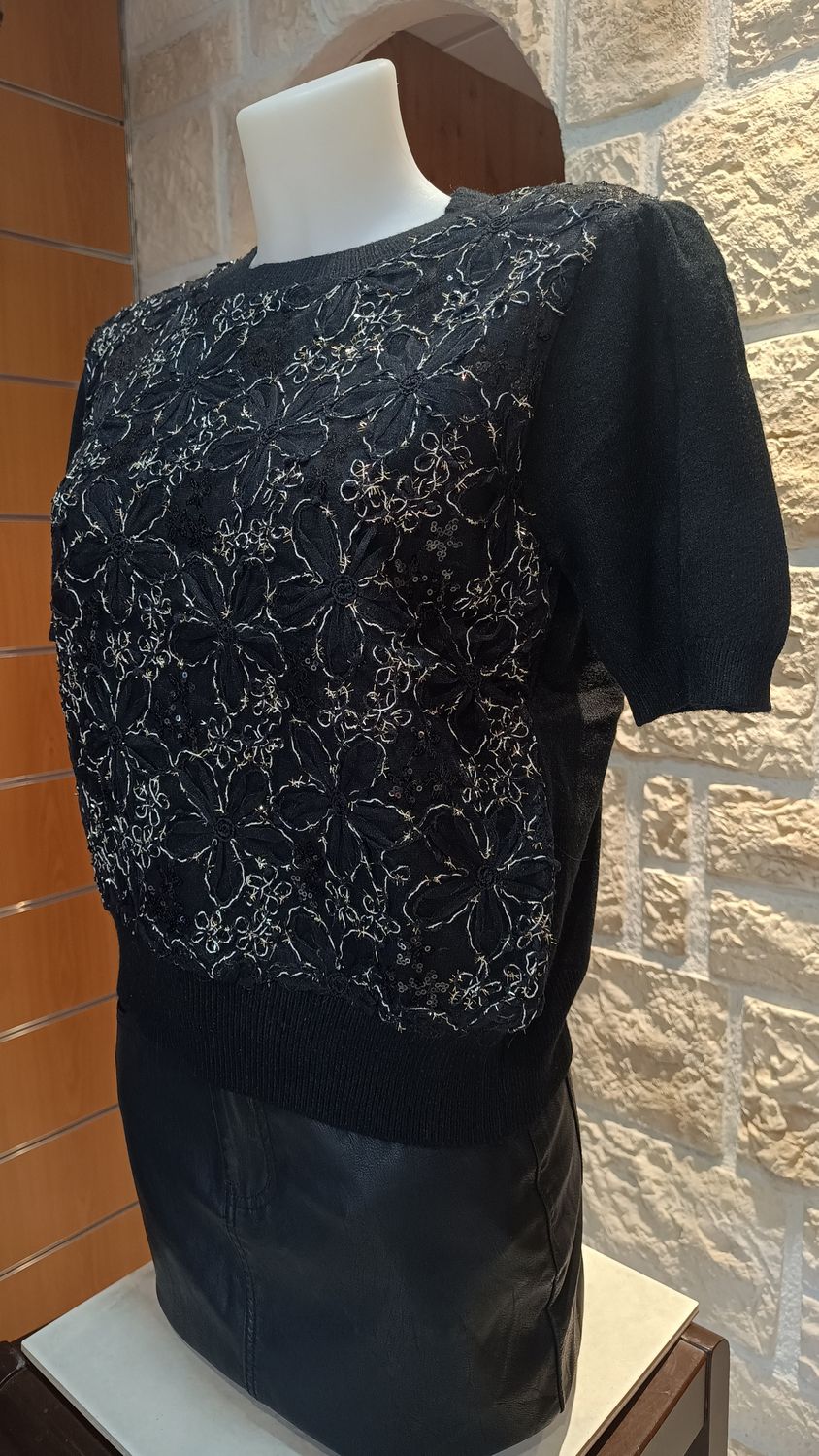 Pull Zara fleurs noir 