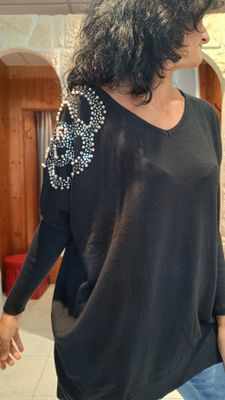 Pull oversize perles noir