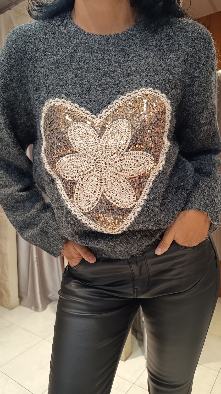 Pull Coeur gris foncé  Pull Coeur gris foncé