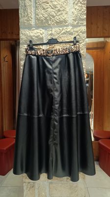 Jupe longue simili cuir noir 