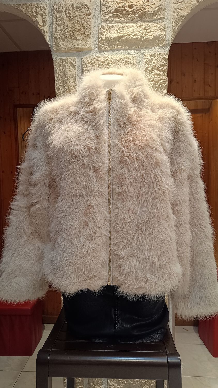 Veste fourrure synthétique beige Veste fourrure synthétique beige