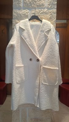 Manteau bouclette blanc Manteau bouclette blanc