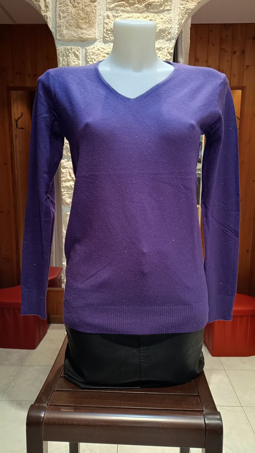 Pull basique col v pailleté violet 