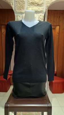 Pull basique col v pailleté noir Pull basique col v pailleté noir
