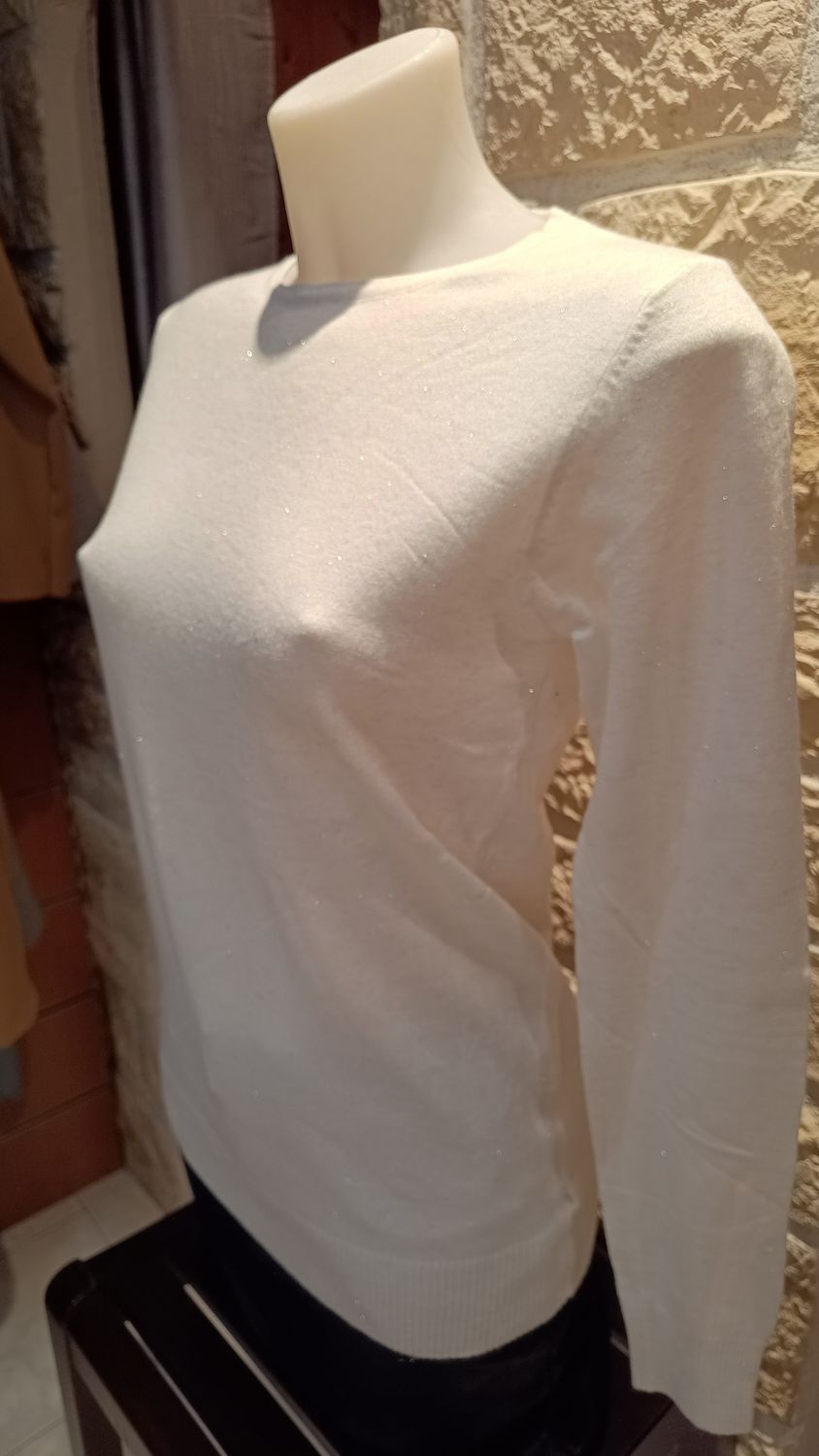 Pull basique col rond pailleté blanc Pull basique col rond pailleté blanc