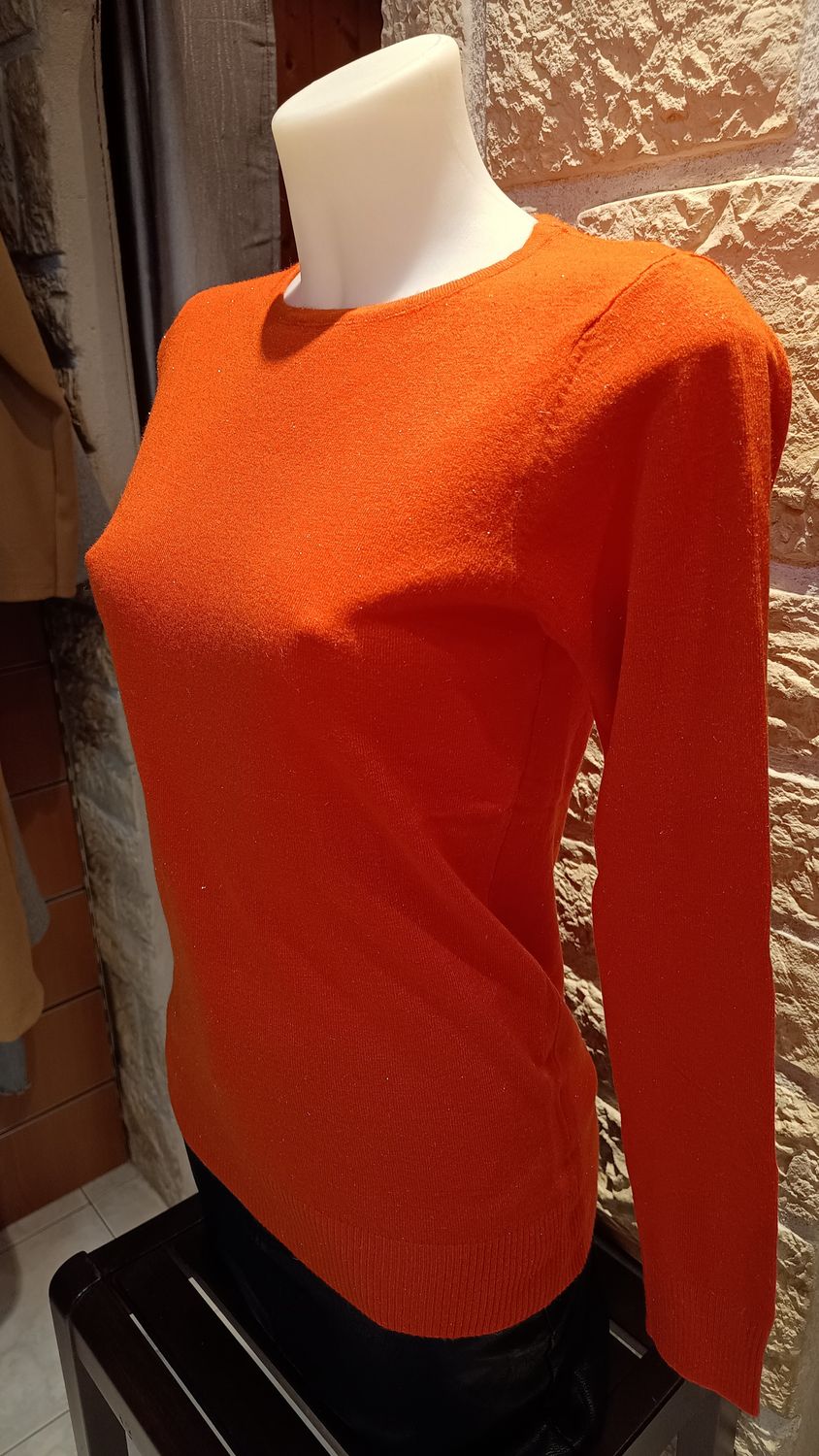 Pull basique col rond pailleté orange 