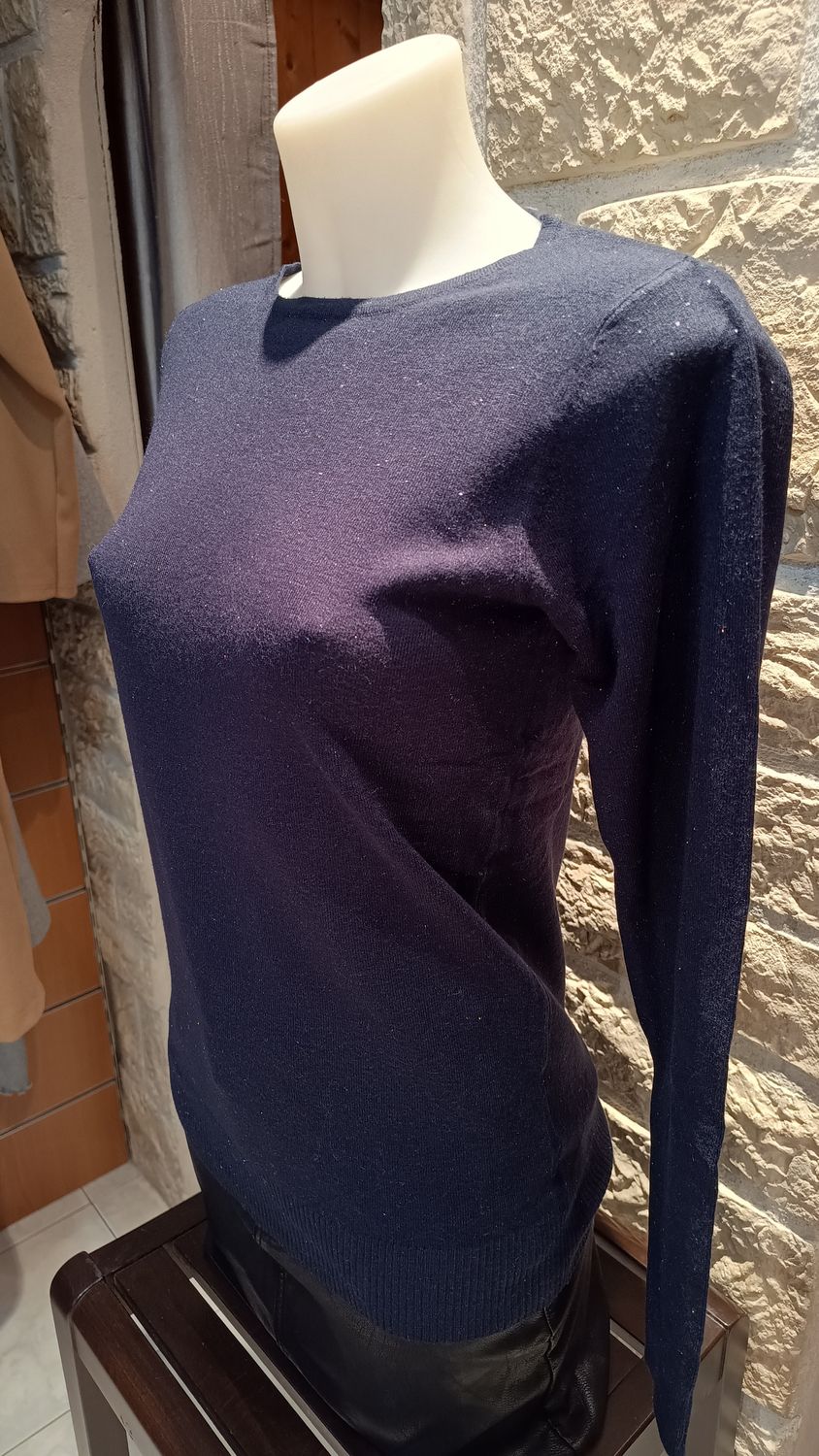 Pull basique col rond pailleté bleu marine 