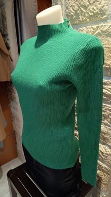 Pull motifs col cheminée pailleté vert Pull motifs col cheminée pailleté vert