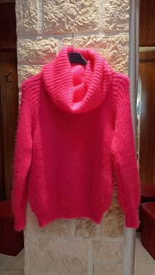 Pull Boule rose fluo Pull Boule rose fluo