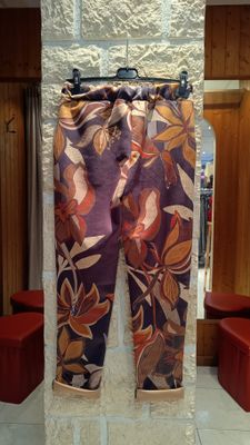 Pantalon suédine Feuilles noir