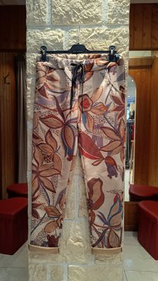 Pantalon suédine Feuilles beige 