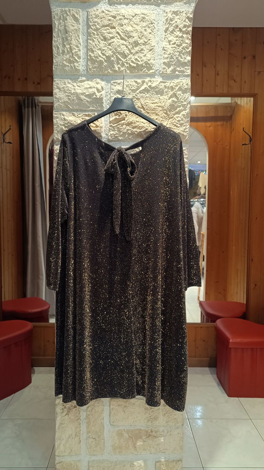 Robe brillante lurex noir doré Robe brillante lurex noir doré