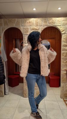 Veste fourrure synthétique beige 