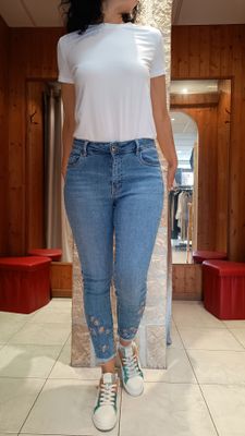 Jean brodé strass bleu Jean brodé strass bleu